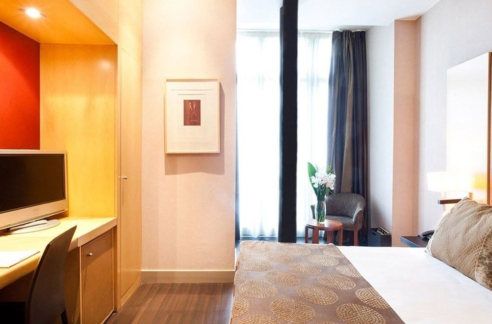 Midmost By Majestic Group Hotel